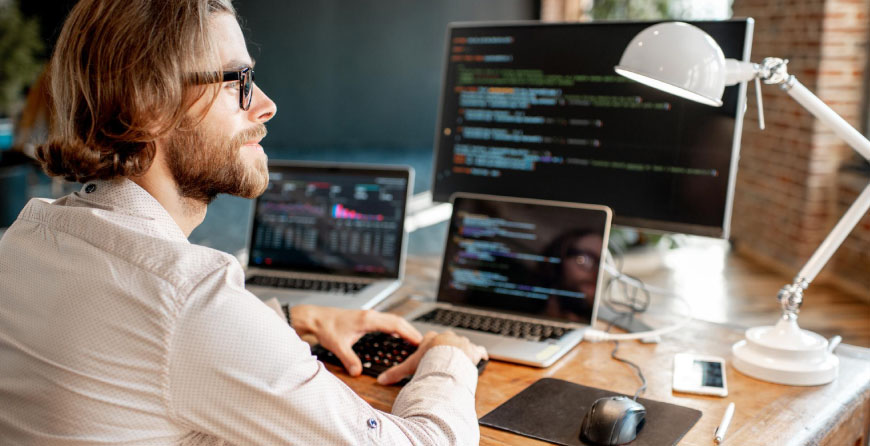 How to Become a Freelance Software Developer